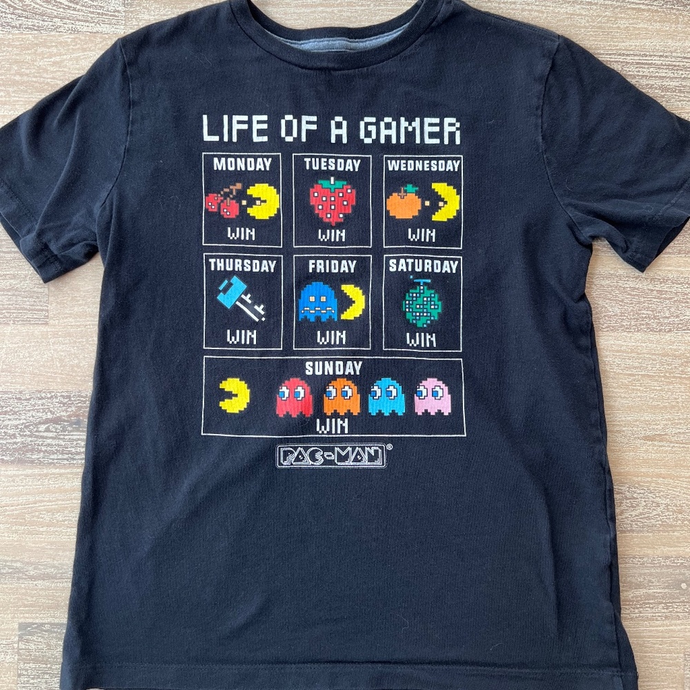 LIFE OF A GAMER OLD NAVY COLLECTIBLE T-SHIRT
